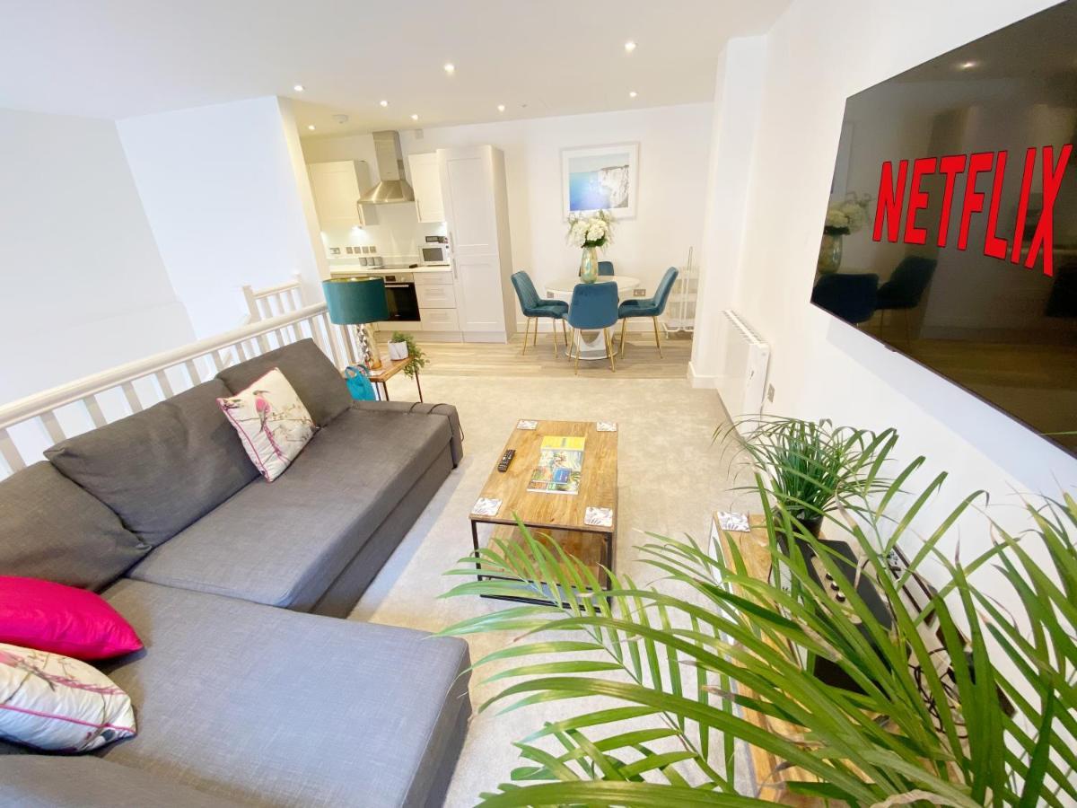 Apartment The Seaside Maisonette. Free Parking/close To Town